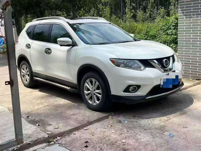 濰坊14年日產奇駿3