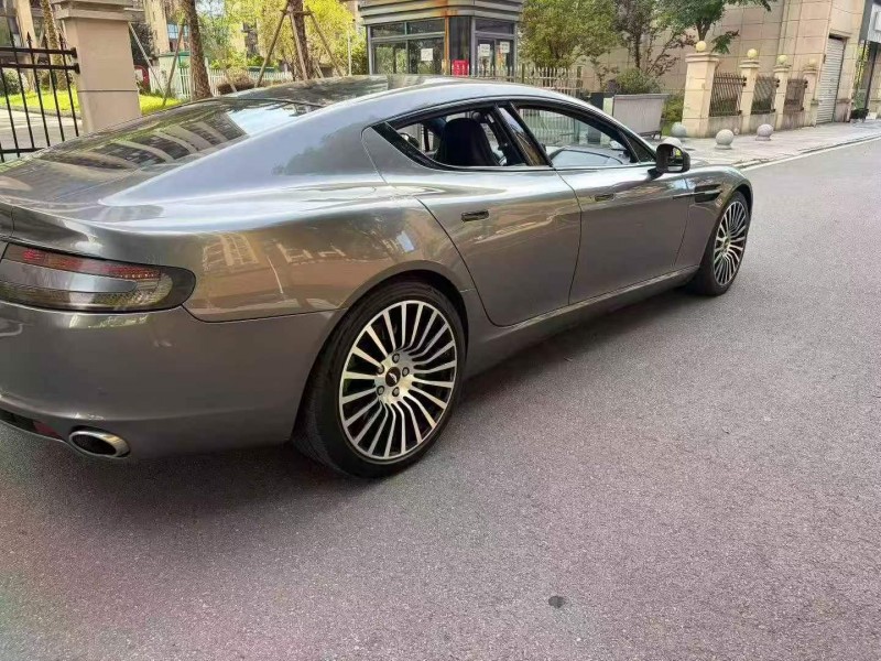 岳阳14年阿斯顿·马丁Rapide6