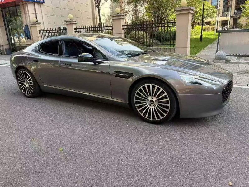 岳阳14年阿斯顿·马丁Rapide8