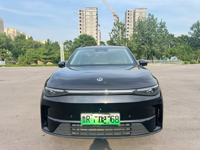 枣庄25年零跑汽车C161