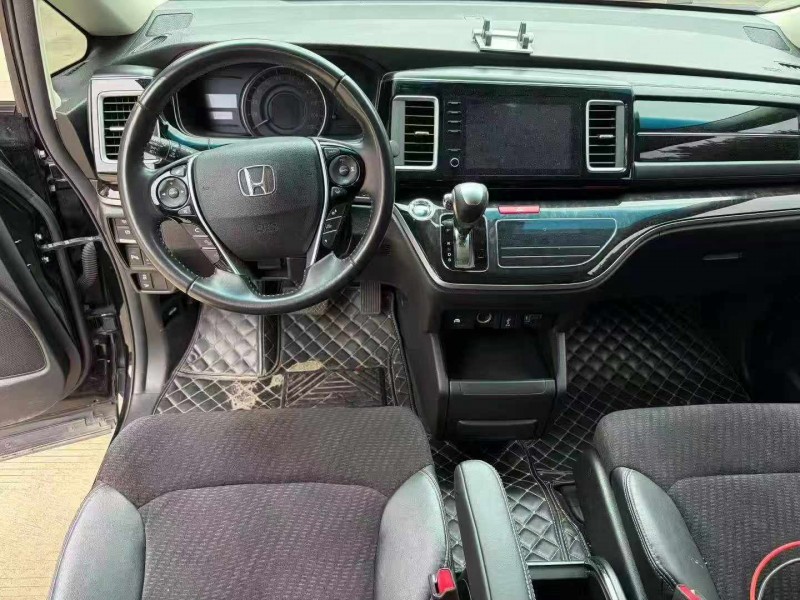 汕头21年本田艾力绅4