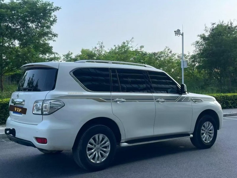东莞20年日产途乐9