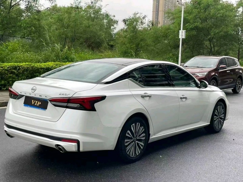 東莞23年日產天籟7
