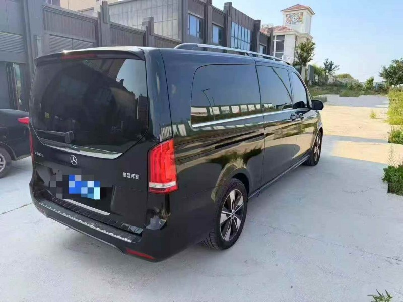 青岛20年奔驰V7