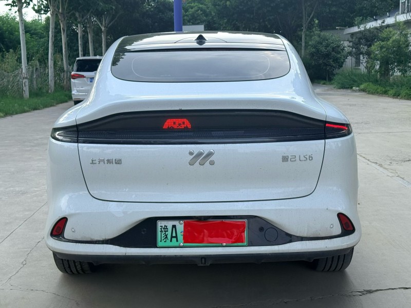 郑州25年智己LS65