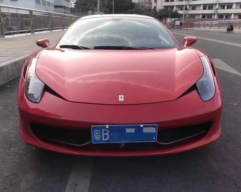 深圳13年法拉利458 Speciale1