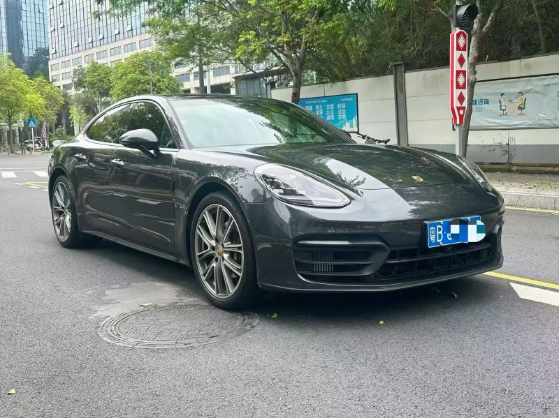 深圳23年保时捷帕拉梅拉2
