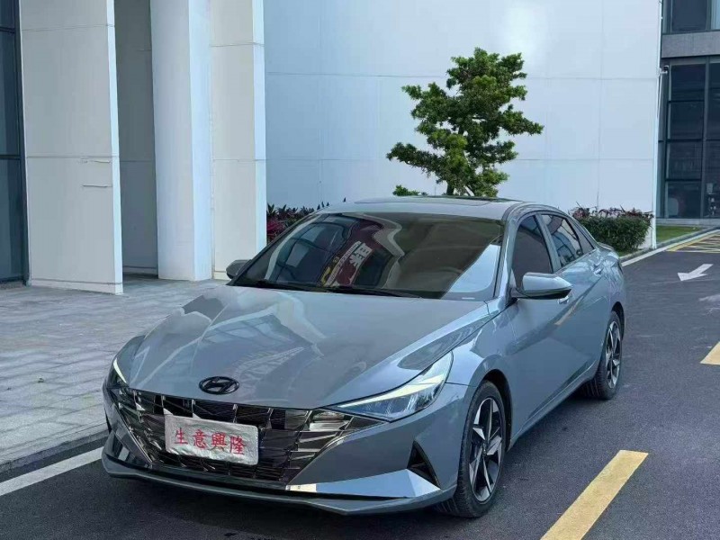 珠海22年现代伊兰特3