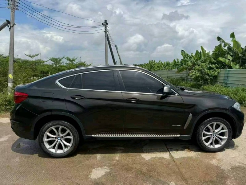 中山19年宝马X63