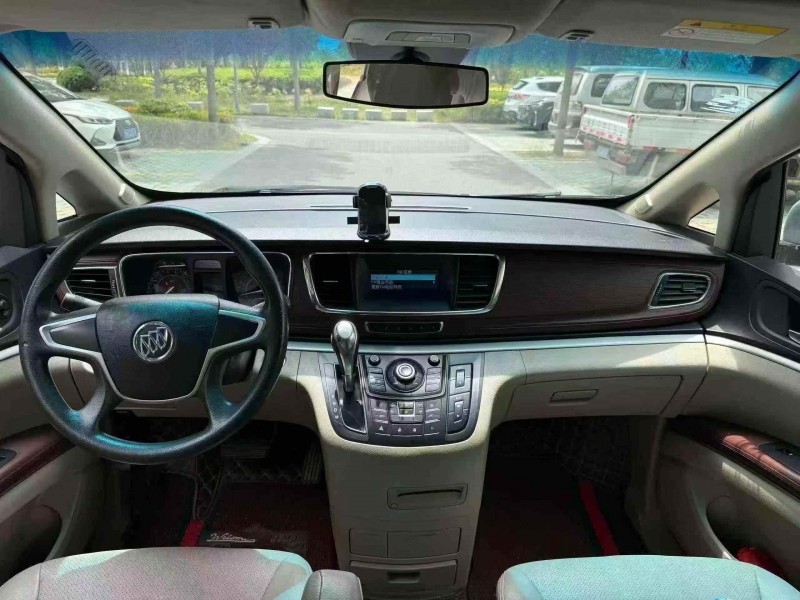 济南15年别克GL85