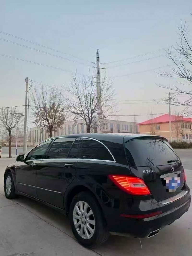 潍坊17年奔驰R8