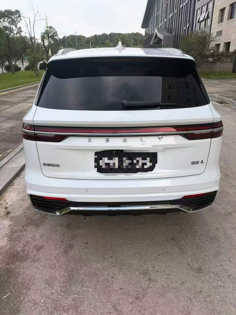 新余23年吉利星越9