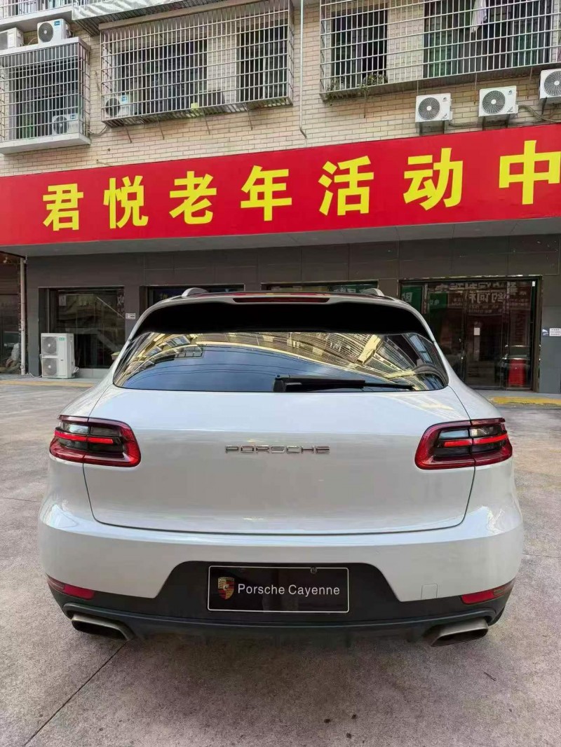 湘潭17年保时捷Macan9