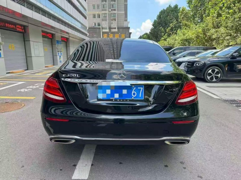 蚌埠17年奔驰E9