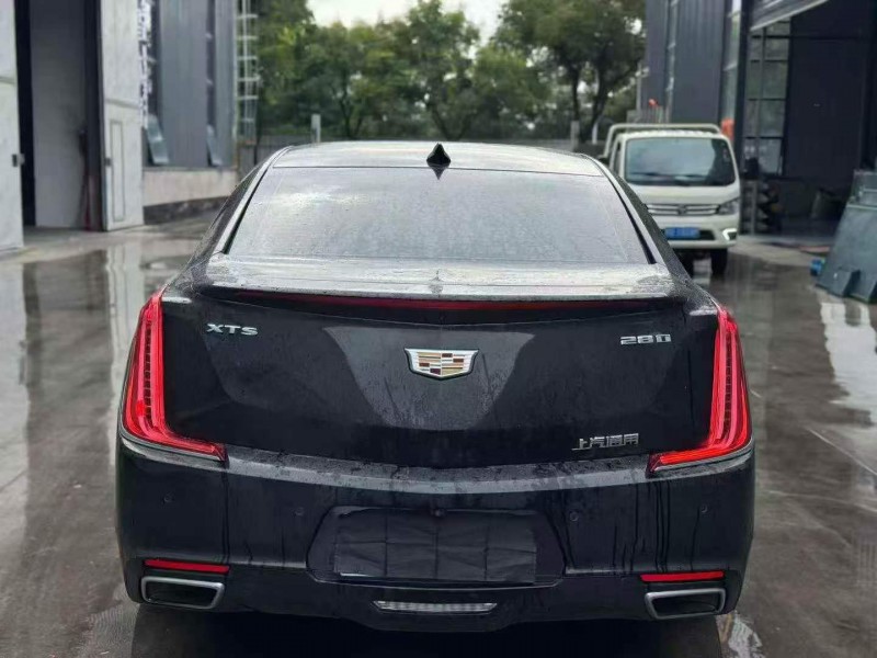 延安19年凯迪拉克XTS8