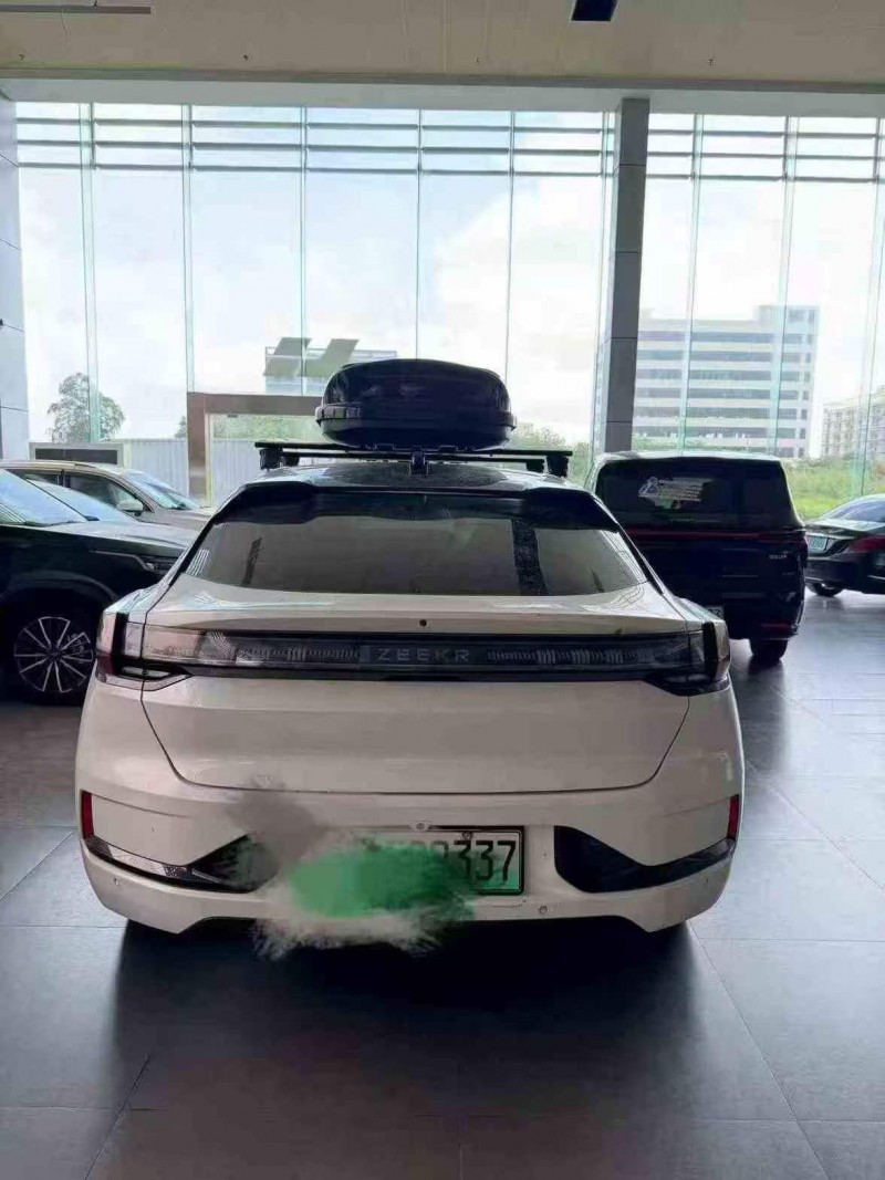 中山22年极氪汽车0019