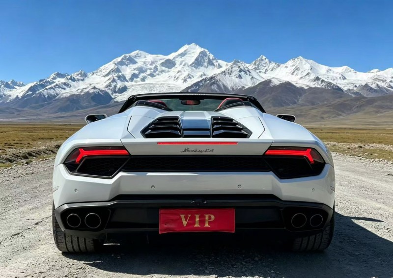 济宁18年兰博基尼Huracan5