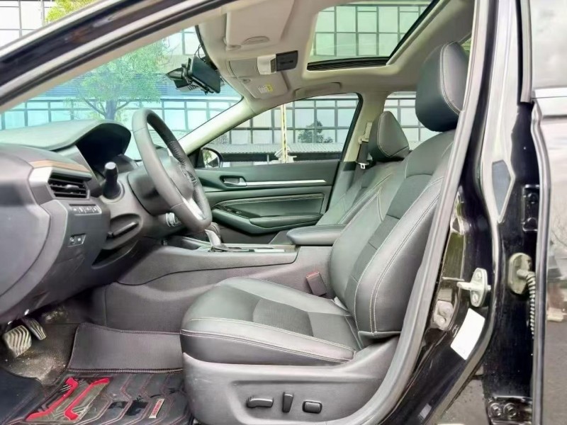東莞22年日產天籟5