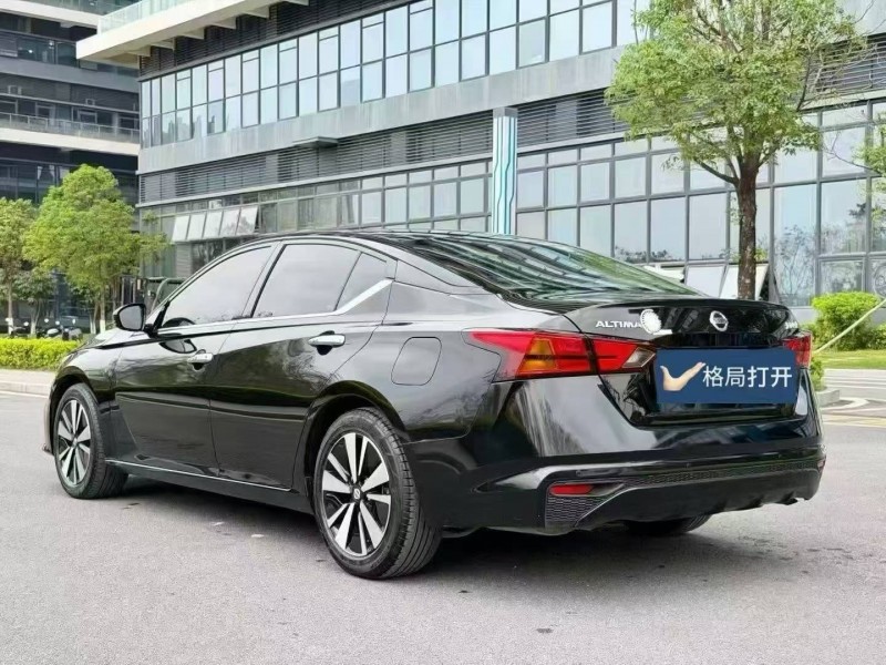 東莞22年日產天籟7