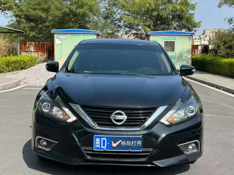 東莞17年日產天籟1