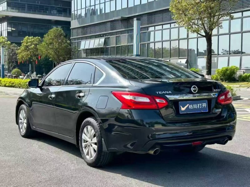 東莞17年日產天籟7