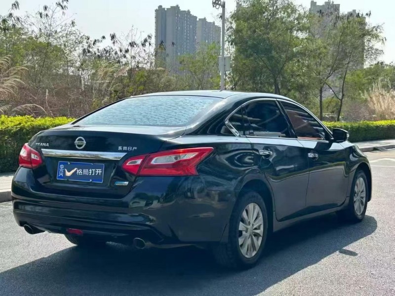 東莞17年日產天籟8