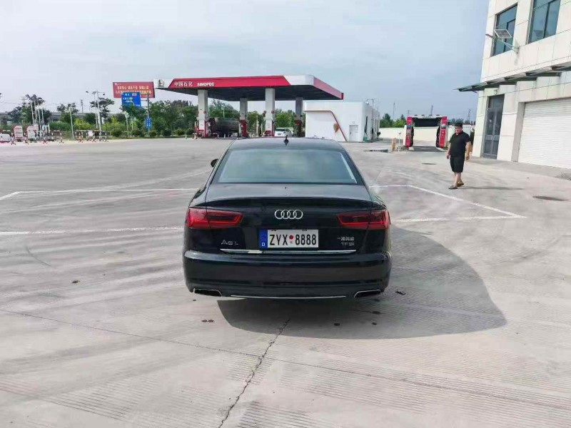 苏州16年奥迪A6L8