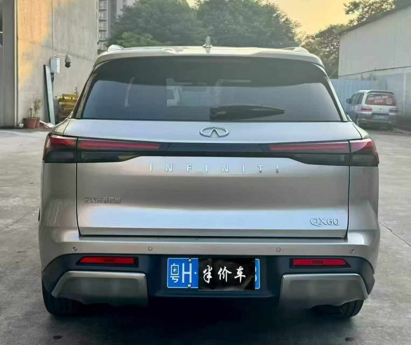 湛江25年英菲尼迪QX608