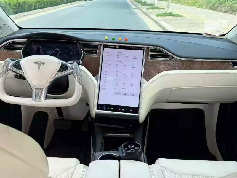 焦作17年特斯拉MODEL X4
