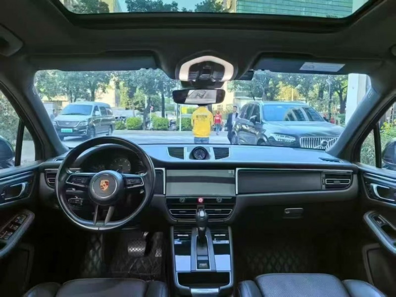 深圳22年保时捷Macan4