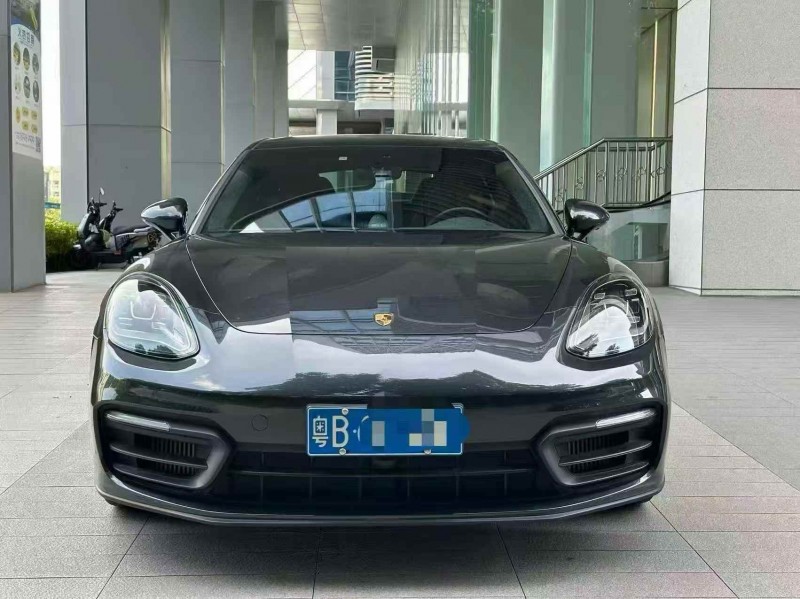广州23年保时捷帕拉梅拉1