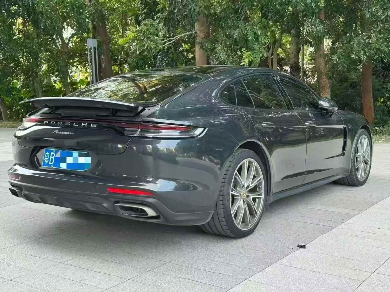广州23年保时捷帕拉梅拉7