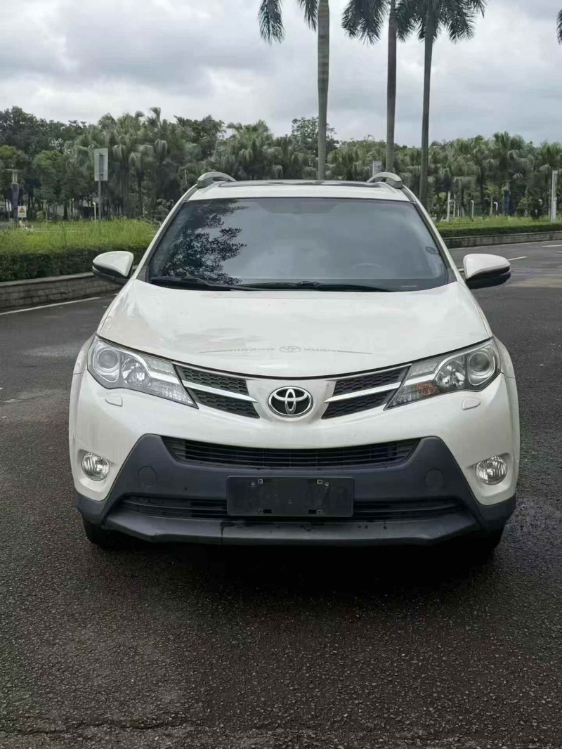 广州15年丰田RAV4荣放1
