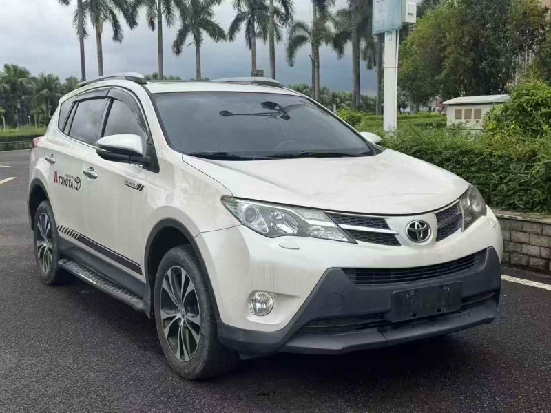 广州15年丰田RAV4荣放3