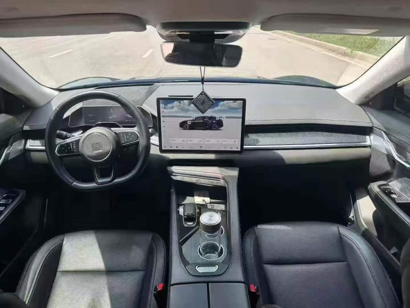 东营22年极氪汽车0015