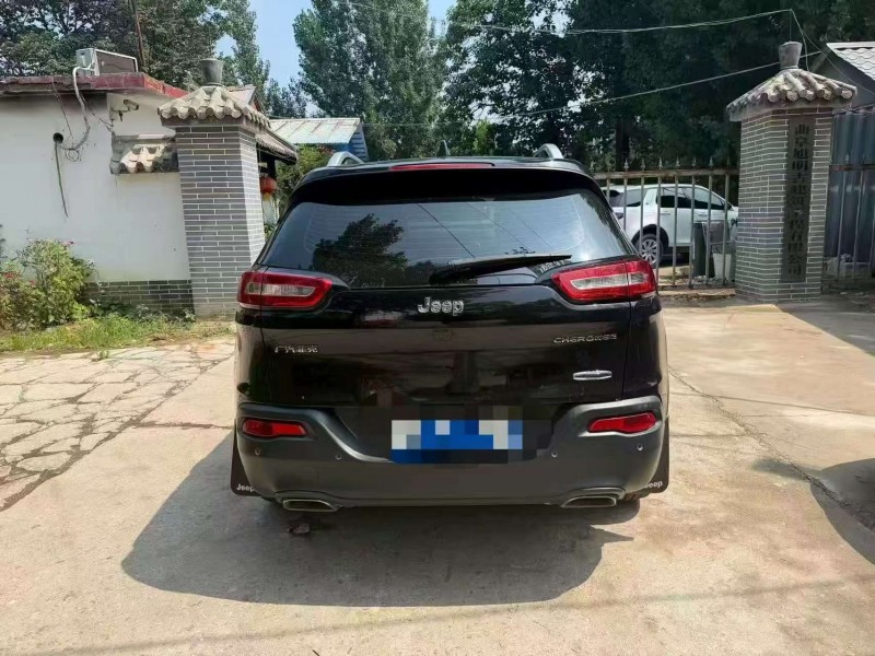 苏州17年Jeep指南者9