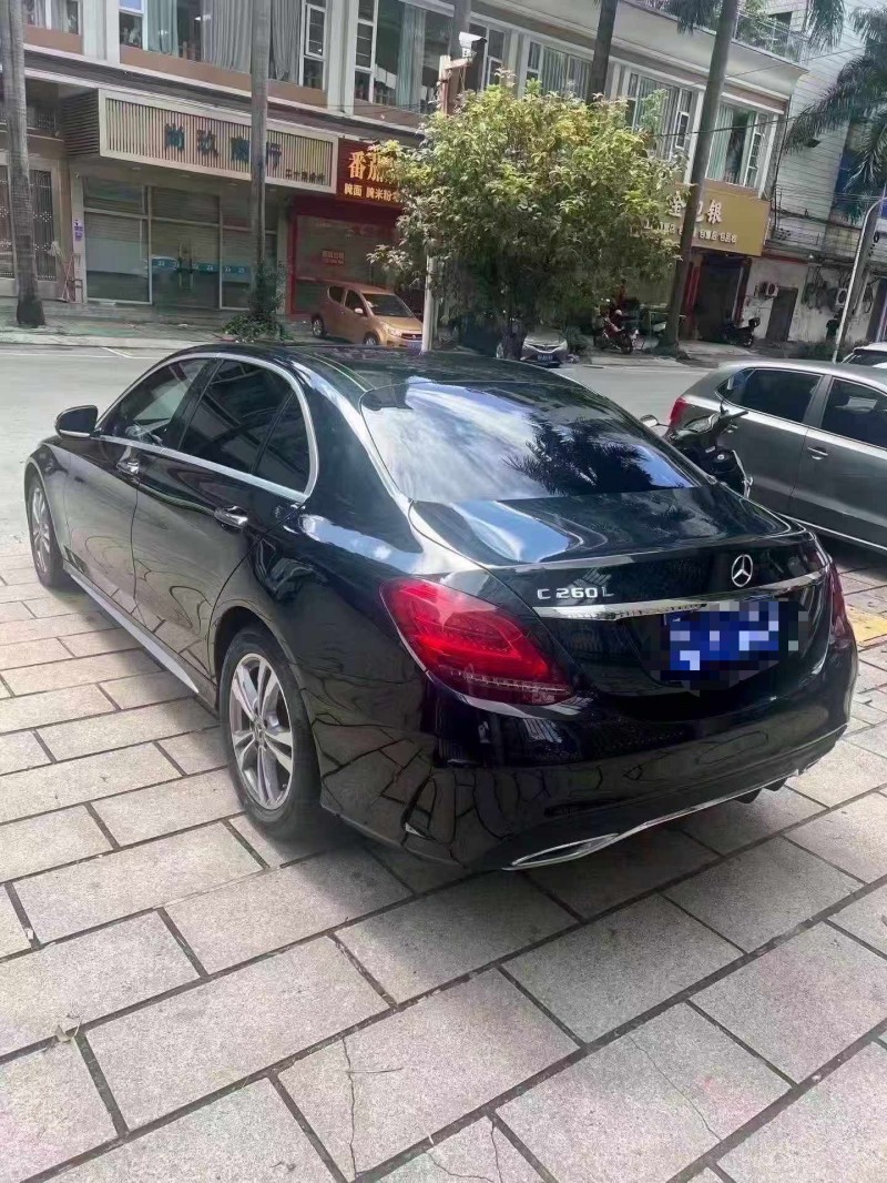 汕头21年奔驰C8