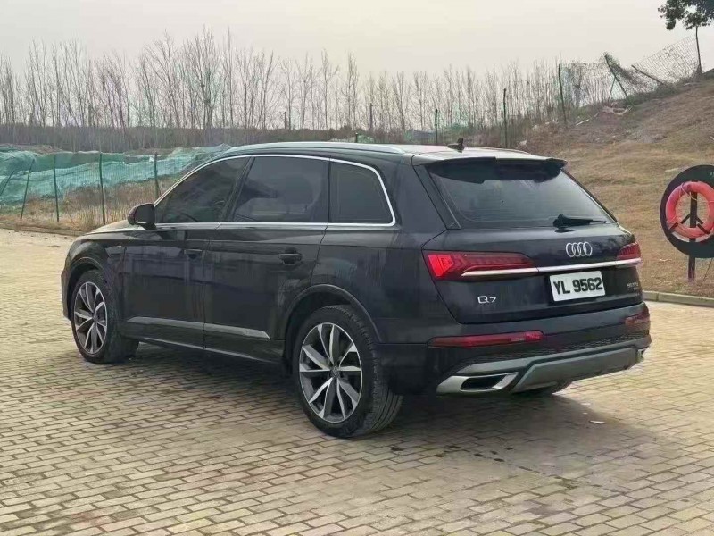 郑州21年奥迪Q78
