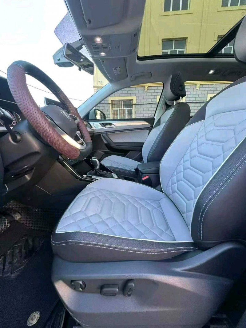 济南25年大众探岳4