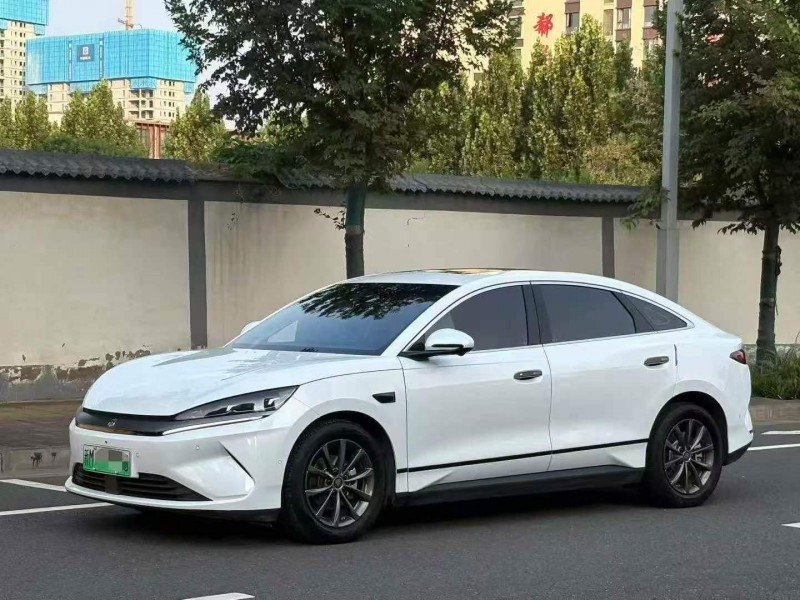 榆林25年比亚迪秦3