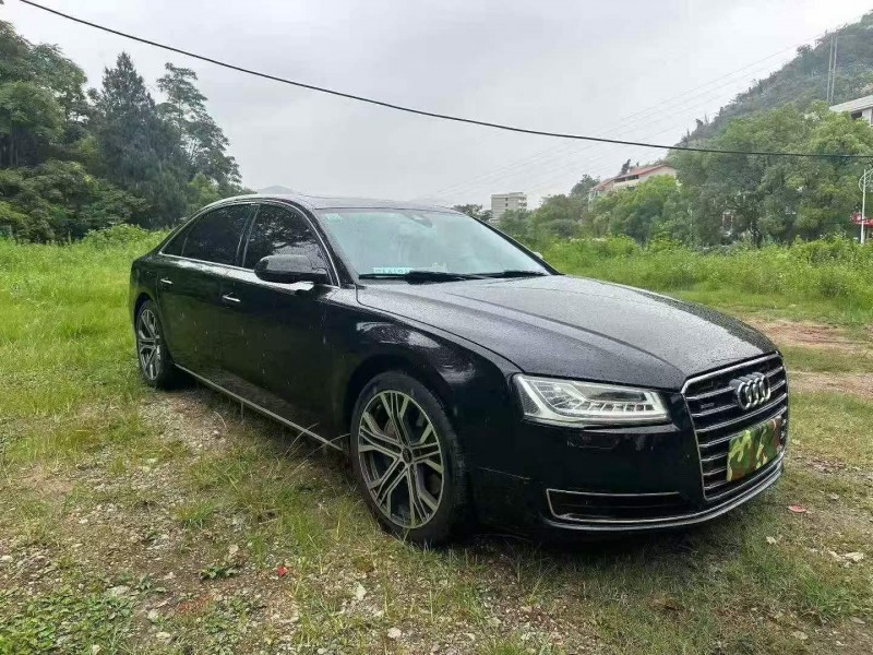 邵阳16年奥迪A8L3