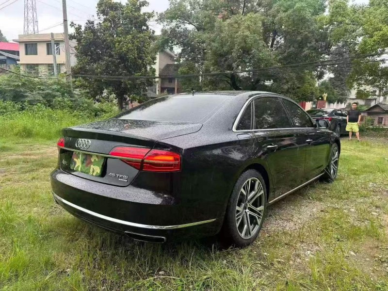 邵阳16年奥迪A8L7