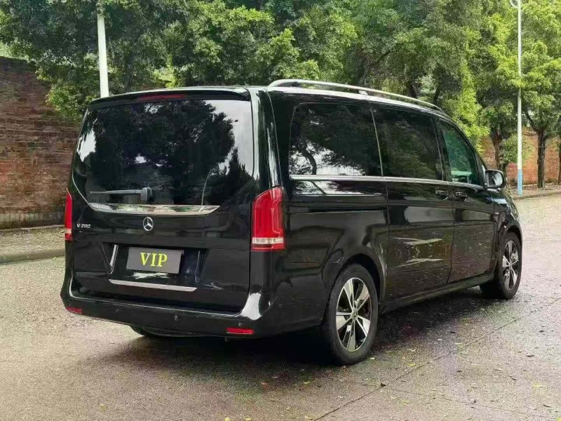 钦州21年奔驰V7