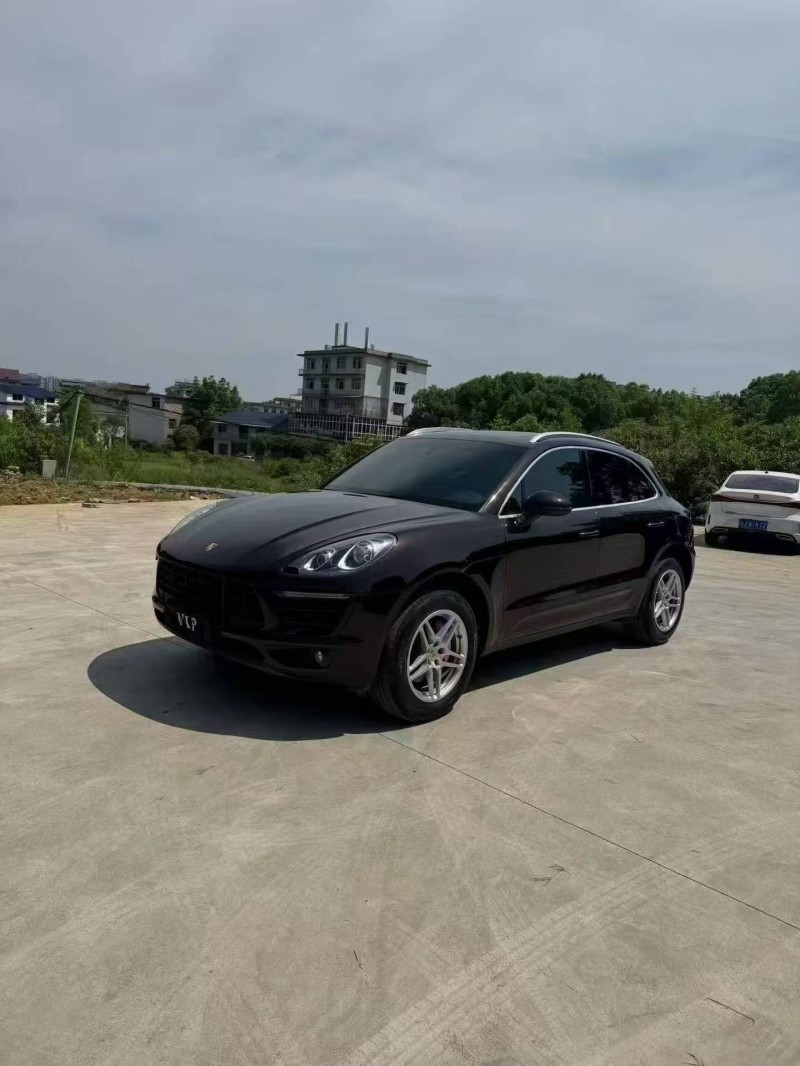 贵港16年保时捷Macan3