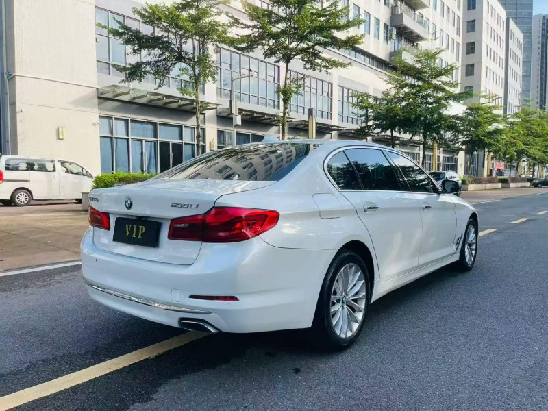 江门18年宝马5系9