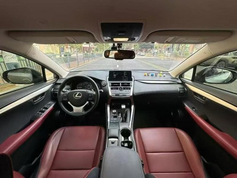 珠海20年雷克萨斯NX6