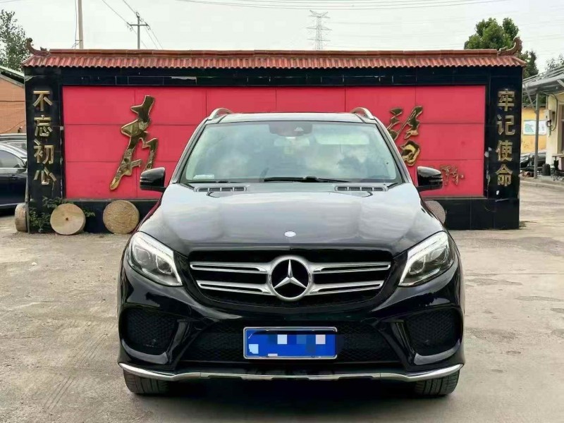 东营17年奔驰GLC1