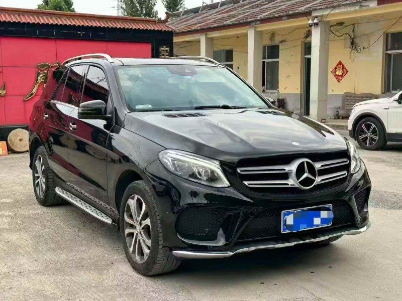东营17年奔驰GLC3