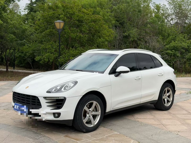 青岛15年保时捷Macan3
