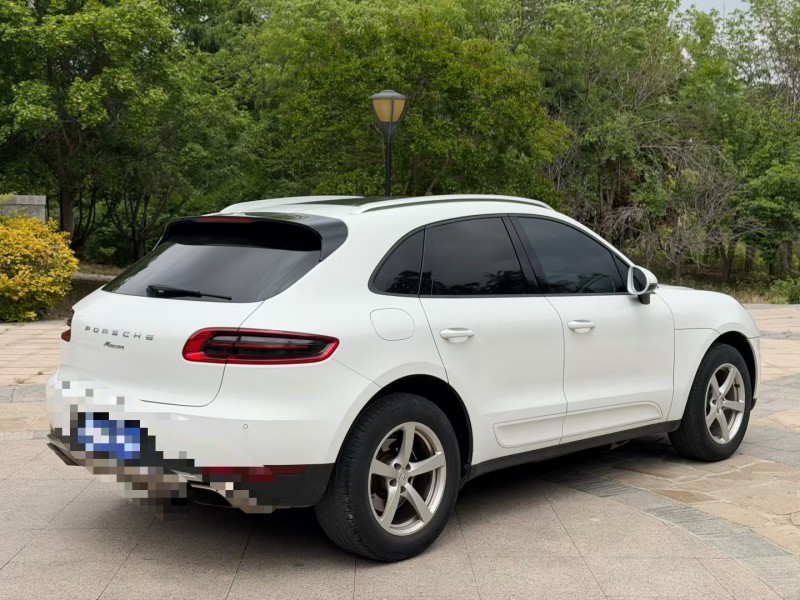 青岛15年保时捷Macan7